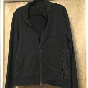 Men's Lululemon zip jacket size medium black with some gray great used condition